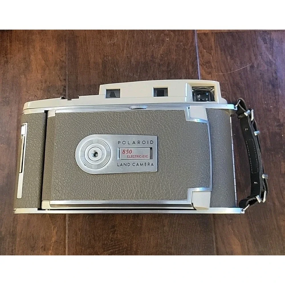 Vintage Polaroid Electric Eye 850 Land Camera Leather Case With Contents‎ Bulb